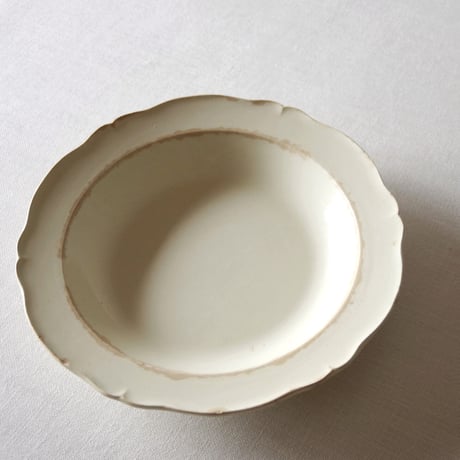 クレイユ／素朴に枯れた深さのある花リムプレート CREIL／PLATE CR45