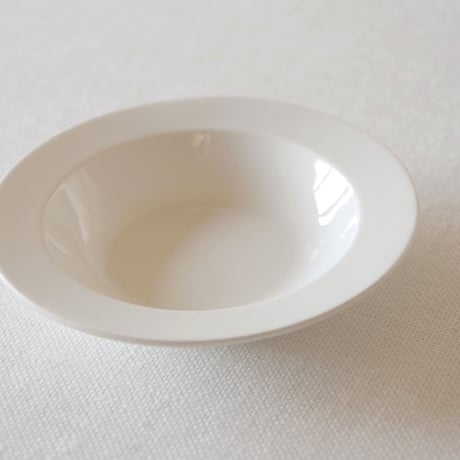 ウエッジウッド／繊細で美しいディネット深さのあるプレート WEDGWOOD／DINETTE PLATE  WEDG102