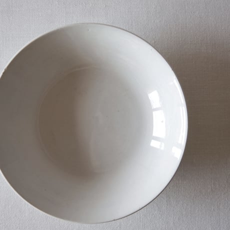 ジアン／さり気無く可憐な枯れた浅いボウル GIEN／BOWL G85