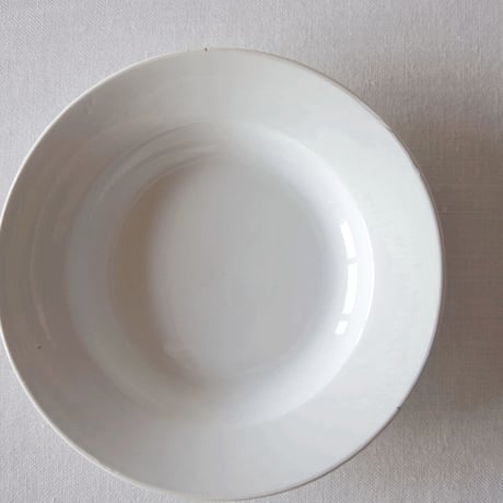 ジアン／とろんと美しい釉調の深さのあるプレート GIEN／PLATE G88