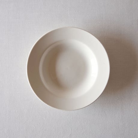 グリニー／やわらかく枯れた深さのある美しいプレート GRIGNY／PLATE GR10