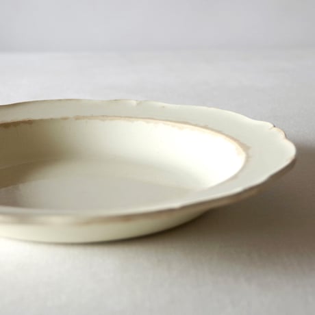 クレイユ／素朴に枯れた深さのある花リムプレート CREIL／PLATE CR45