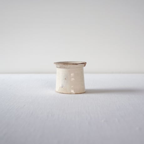 フランスの美しい佇まいの淡いエクリュのポット FRANCE／POT F333