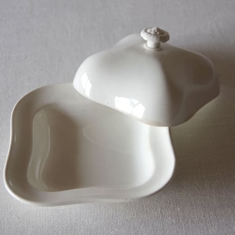 ウエッジウッド／スクエア型のままごと深皿とドームのセット WEDGWOOD／DINETTE  WEDG20