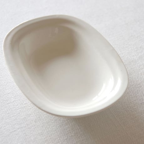 ウエッジウッド／繊細で美しいディネットスクエア型のオーバルの深皿 WEDGWOOD／DINETTE PLATE  WEDG77