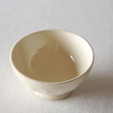 フランスの小さくて素朴な生成り色のカフェオレボウル FRANCE／BOWL  F192
