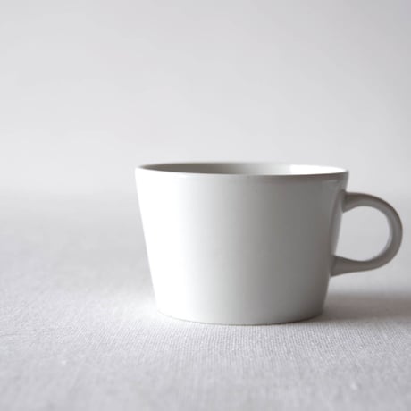 アラビア／キルタ ティーカップ＆ソーサー  ARABIA／KILTA TEA CUP & SAUCER A38