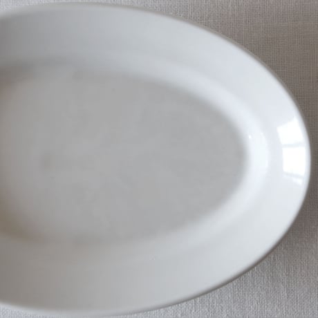 フランスの古い小さめのオーバルプレート FRANCE／OVAL PLATE F152