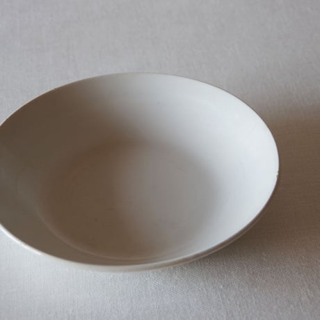 ジアン／さり気無く可憐な枯れた浅いボウル GIEN／BOWL G85