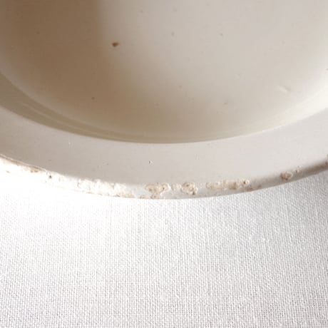 イタリアの肉厚で素朴な生成色の深さのある大きなプレート ITALY／PLATE  IT3