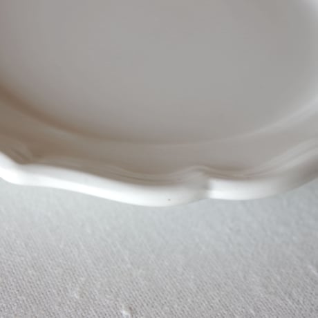 ジアン／ぽてっとやわらかい花リムプレート GIEN／PLATE G45