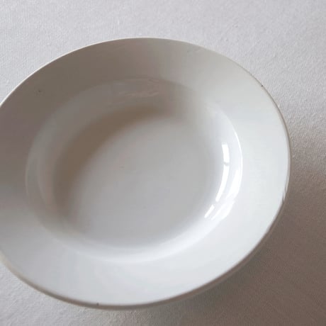 ジアン／とろんと美しい釉調の深さのあるプレート GIEN／PLATE G88