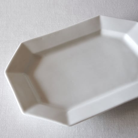 フランスのとろんと美しい小ぶりのオクトゴナルオーバルプレート FRANCE／OVAL PLATE F168