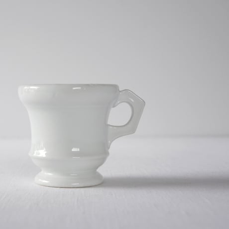 フランスの愛らしいフォルムのブリュロ FRANCE／BRULOT F320