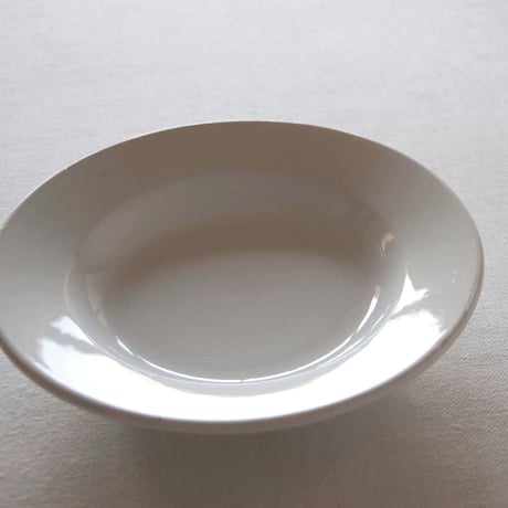 ジアン／とろんと美しい釉調の深さのあるプレート GIEN／PLATE G88