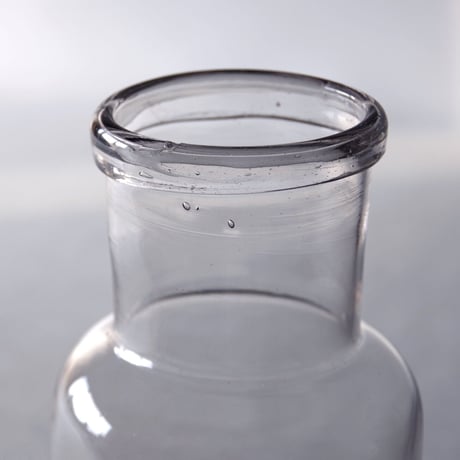 フランスの古いガラス瓶 FRANCE／GLASS  F68
