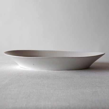 フランスのしっとりとした古いオーバルプレート FRANCE／OVAL PLATE F74