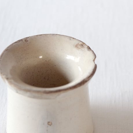 フランスの美しい佇まいの淡いエクリュのポット FRANCE／POT F333
