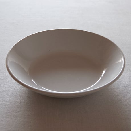 ジアン／さり気無く可憐な枯れた浅いボウル GIEN／BOWL G86