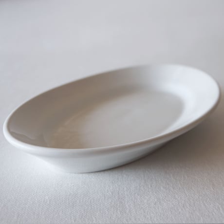 フランスの古い小さめのオーバルプレート FRANCE／OVAL PLATE F152