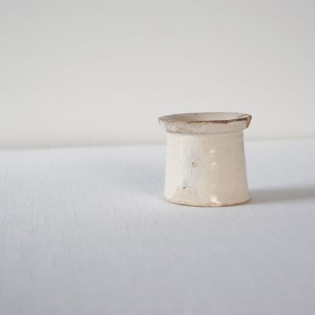 フランスの美しい佇まいの淡いエクリュのポット FRANCE／POT F333