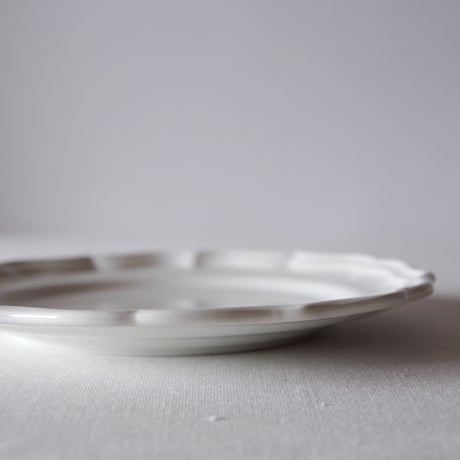 ジアン／ぽてっとやわらかい花リムプレート GIEN／PLATE G27