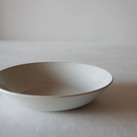 ジアン／さり気無く可憐な枯れた浅いボウル GIEN／BOWL G85