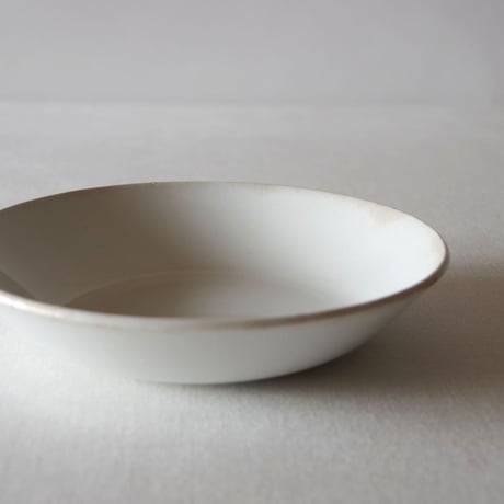 ジアン／さり気無く可憐な枯れた浅いボウル GIEN／BOWL G95