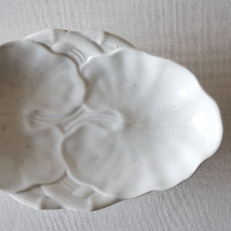 クレイユ エ モントロー／枯れたレリーフのラヴィエ CREIL ET MONTEREAU／PLATE C156