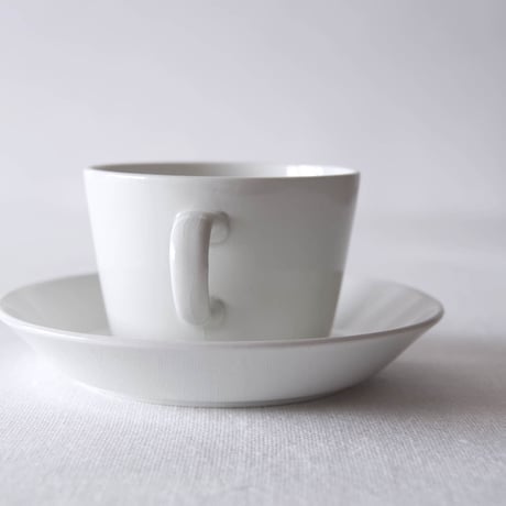 アラビア／キルタ ティーカップ＆ソーサー  ARABIA／KILTA TEA CUP & SAUCER A36