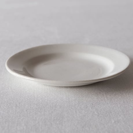 フランスのとても小さな可憐なプレート FRANCE／PLATE F85