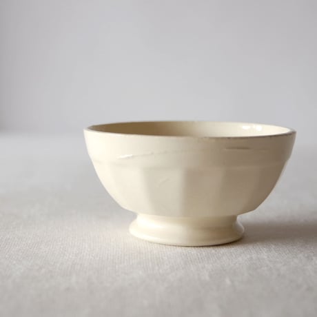 フランスの小さくて素朴な生成り色のカフェオレボウル FRANCE／BOWL  F192