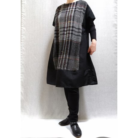 裾切り替えワンピース　白黒チェック　　　　　　　　【No．3704-5464】