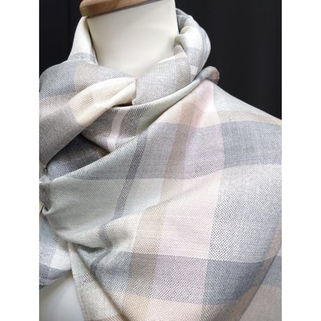 シルクストール　ペールグリーン　　　　　　　　　　【No．3504-4996】