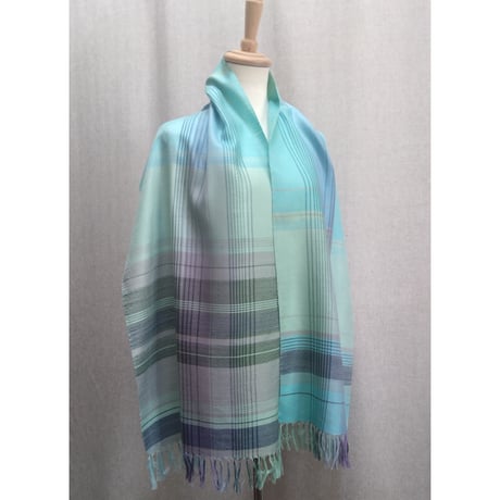 シルクチェックストール　ブルー　　　　　　　　　　【No．3703-5424】