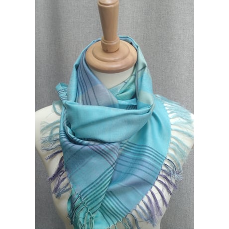 シルクチェックストール　ブルー　　　　　　　　　　【No．3703-5422】