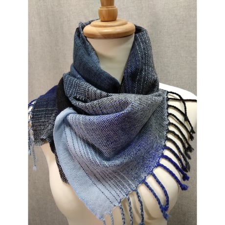 カシミアストール　ブルーグラデーション　　　　　　　　　　　　　【No．3709-5552】