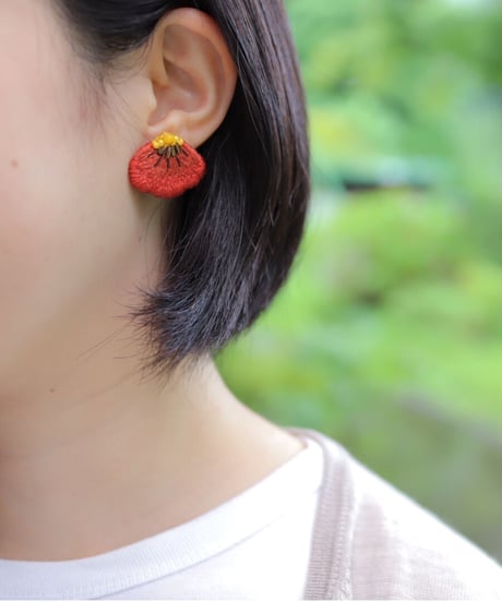 花びらイヤーアクセサリー(ポピー)