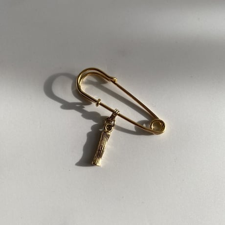 Initial pin brooch (H・I・J・K)
