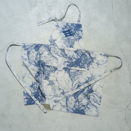 enak!marble apron / Blue