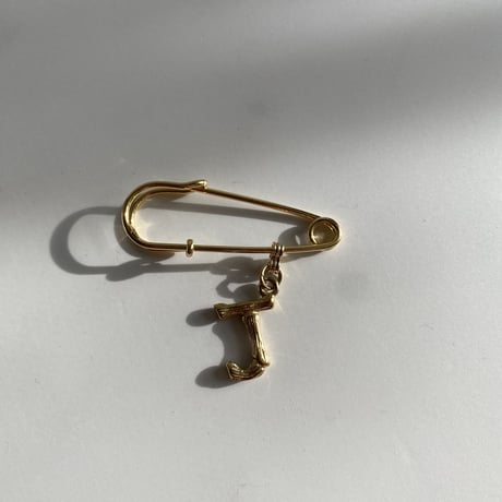 Initial pin brooch (H・I・J・K)
