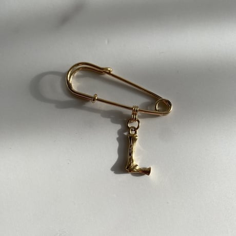 Initial pin brooch (L・M・N)