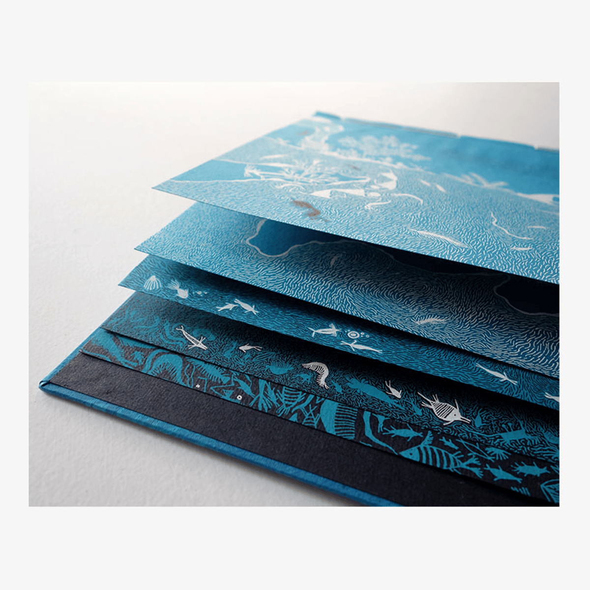 タラブックス the deep ハンドメイド インド アート 版画 The deep (Book) | FRANGIPANI India Art & Craft