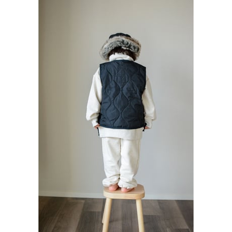 [TAION] KIDS MILITARY ZIP V NECK DOWN VEST / BLACK