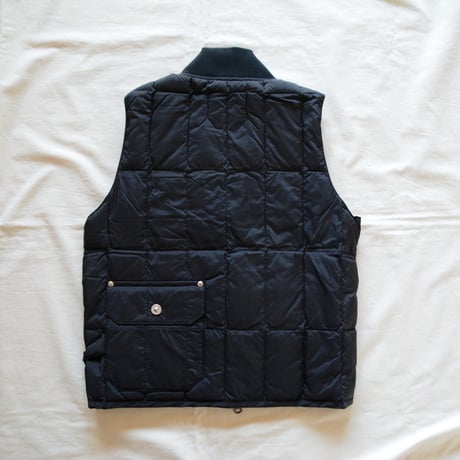 [TAION] KIDS WORK RIB NECK W-ZIP DOWN VEST / BLACK