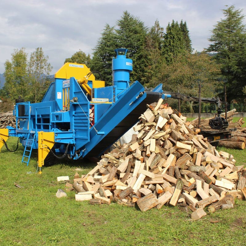 樫の薪「薪の王様」軽トラック1台分 大分産 樫の薪「薪の王様」軽トラック1台分 大分産 - メルカリ