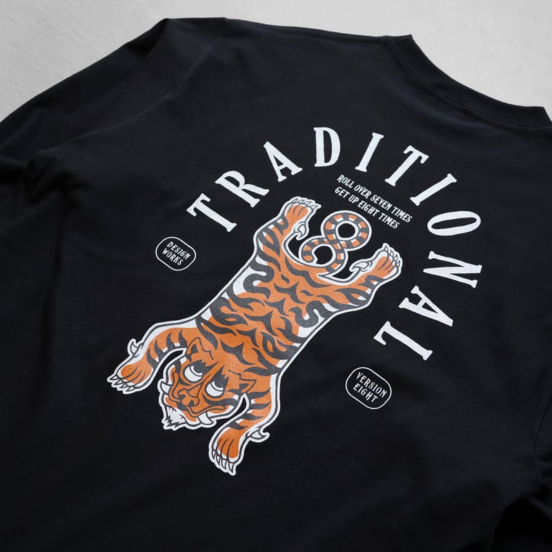 TRADITIONAL TIGER ロンT / ブラック | versioneight