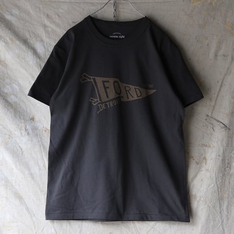 FLAG Tシャツ/ スモークブラック