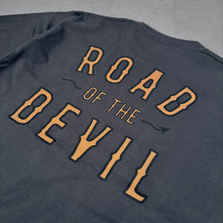 ROAD OF THE DEVIL Tシャツ /スモークブラック（ビンテージライク）