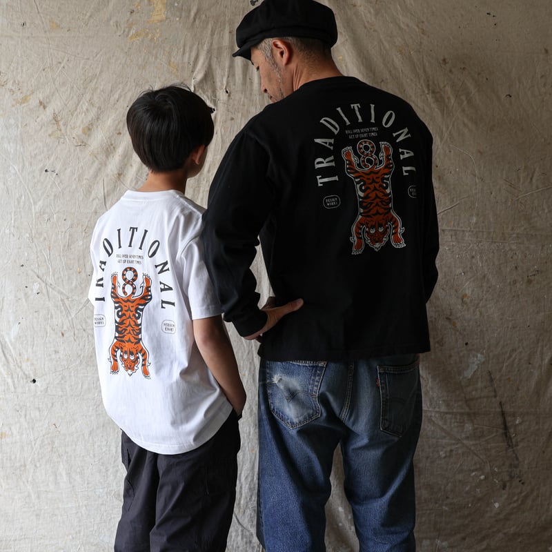 TRADITIONAL TIGER Tシャツ / ホワイト | versioneight TRADITIONAL TIGER Tシャツ / ホワイト | versioneight